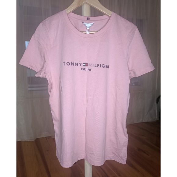 TOMMY HILFIGER Galcier pink women's crewneck tee *size m new with tags* - Picture 2 of 4